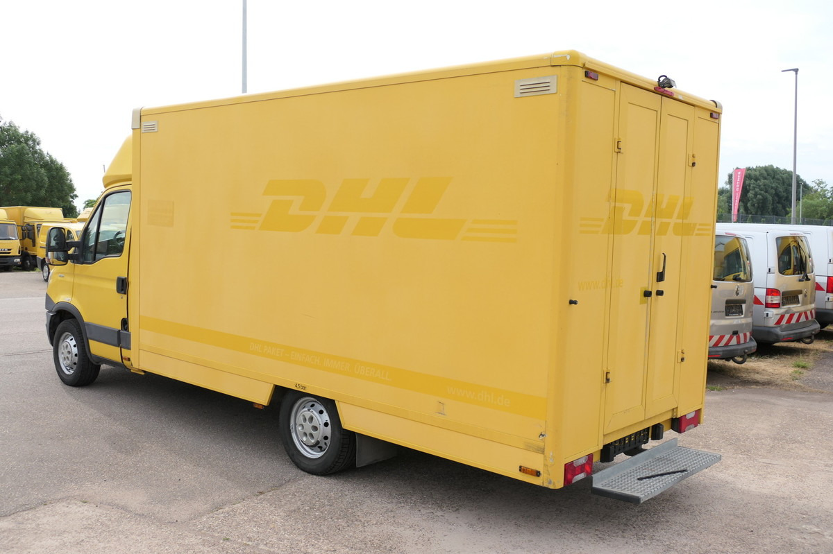 IVECO Daily 35 S11 C30C AUTOMATIK KAMERA Regale LUFT D - Фургон с закрытым кузовом: фото 4 IVECO Daily 35 S11 C30C AUTOMATIK KAMERA Regale LUFT D - Фургон с закрытым кузовом: фото 4