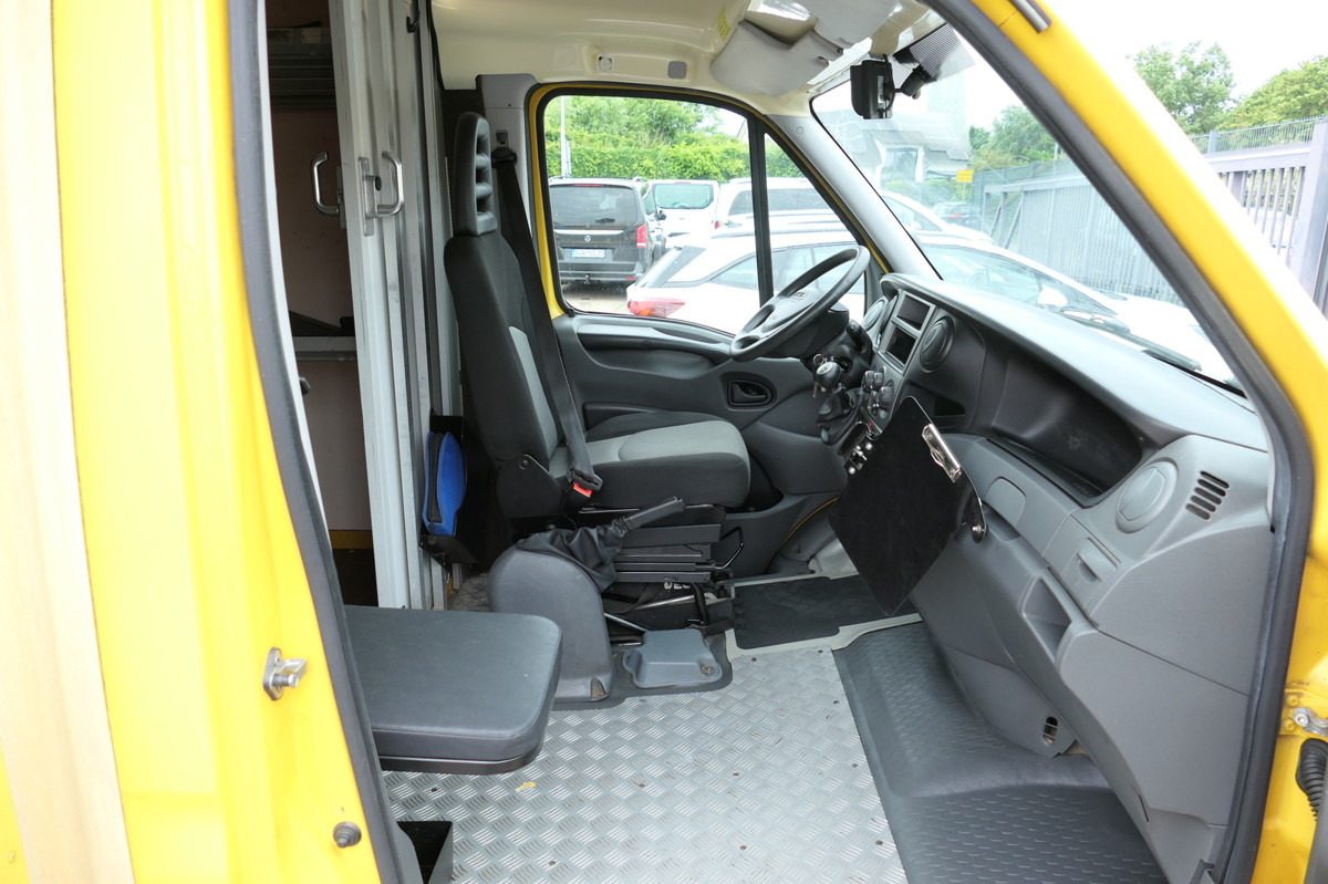 IVECO Daily 35 S11 C30C AUTOMATIK KAMERA Regale LUFT D - Фургон с закрытым кузовом: фото 5 IVECO Daily 35 S11 C30C AUTOMATIK KAMERA Regale LUFT D - Фургон с закрытым кузовом: фото 5