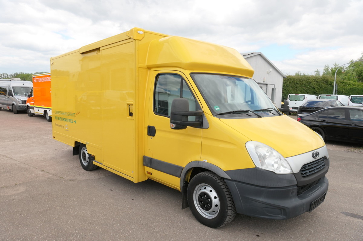 IVECO Daily 35 S11 C30C ELEKTRO COC Umbau Firma Orten - Фургон с закрытым кузовом, Электрический фургон: фото 2 IVECO Daily 35 S11 C30C ELEKTRO COC Umbau Firma Orten - Фургон с закрытым кузовом, Электрический фургон: фото 2