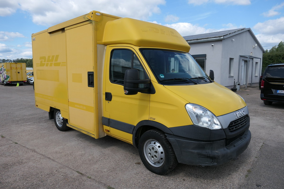 IVECO Daily 35 S11 C30C KURZ AUTOMATIK KAMERA Regale L - Фургон с закрытым кузовом: фото 2 IVECO Daily 35 S11 C30C KURZ AUTOMATIK KAMERA Regale L - Фургон с закрытым кузовом: фото 2