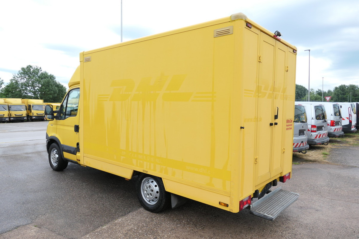 IVECO Daily 35 S11 C30C Kurz AUTOMATIK KAMERA Regale L - Фургон с закрытым кузовом: фото 4 IVECO Daily 35 S11 C30C Kurz AUTOMATIK KAMERA Regale L - Фургон с закрытым кузовом: фото 4