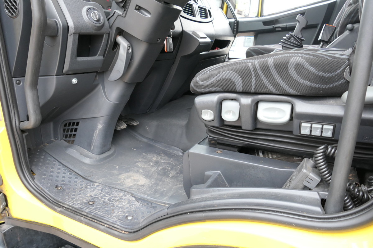 Грузовик с закрытым кузовом IVECO EuroCargo ML 120 E28/P AHK LBW COC Koffer 7,00x2: фото 10