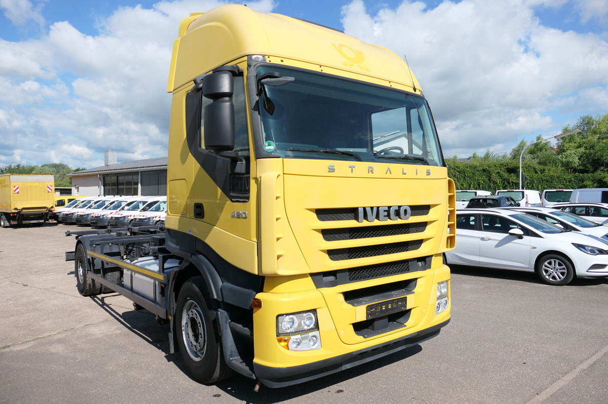 IVECO Stralis AS 190 S 420 ECO LBW AHK KLIMA INTARDER - Грузовик-контейнеровоз/ Сменный кузов: фото 2 IVECO Stralis AS 190 S 420 ECO LBW AHK KLIMA INTARDER - Грузовик-контейнеровоз/ Сменный кузов: фото 2