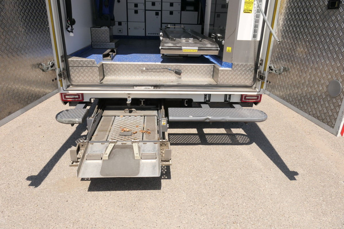 MERCEDES-BENZ Sprinter 519 CDI Klima Krankenwagen в лизинг MERCEDES-BENZ Sprinter 519 CDI Klima Krankenwagen: фото 12