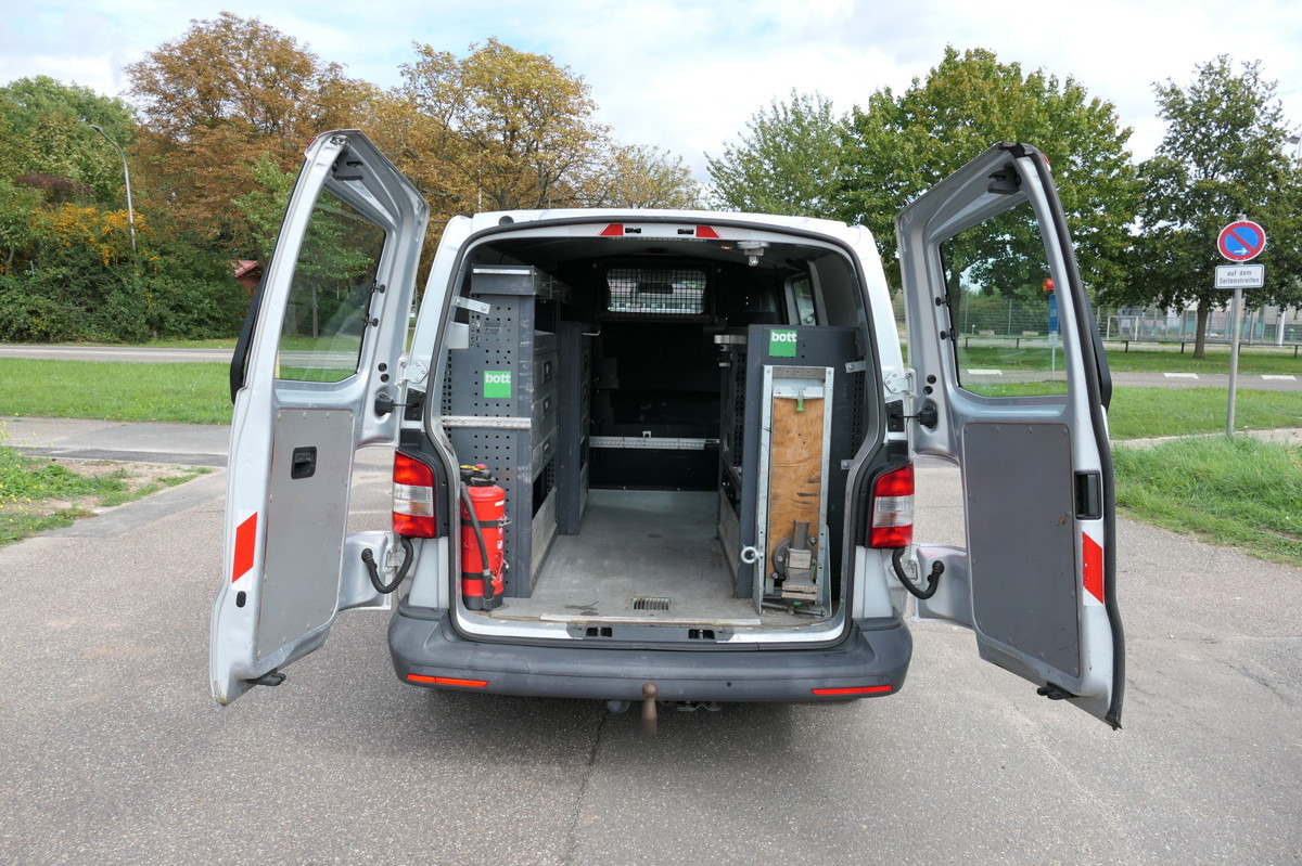 VW T5 Transporter 2.0 TDI 4Motion Flügeltür Klima A - Легковой фургон: фото 1 VW T5 Transporter 2.0 TDI 4Motion Flügeltür Klima A - Легковой фургон: фото 1