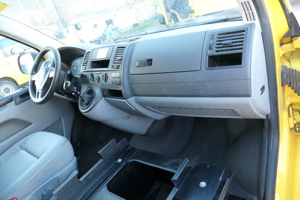 Легковой фургон VW T5 Transporter 2.0 TDI EURO-5 CoC 2xSCHIEBETÜR P: фото 8 Легковой фургон VW T5 Transporter 2.0 TDI EURO-5 CoC 2xSCHIEBETÜR P: фото 8