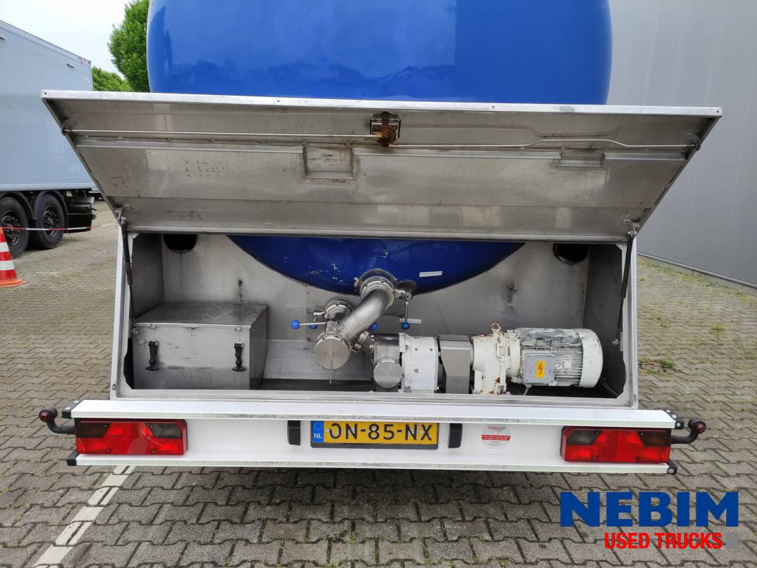 Feldbinder TSA 33.3-3 Unibloc pump electr - 3 comp. 8.000 / 2 2.500 / 3.000 Ltr. - Полуприцеп-цистерна: фото 4 Feldbinder TSA 33.3-3 Unibloc pump electr - 3 comp. 8.000 / 2 2.500 / 3.000 Ltr. - Полуприцеп-цистерна: фото 4