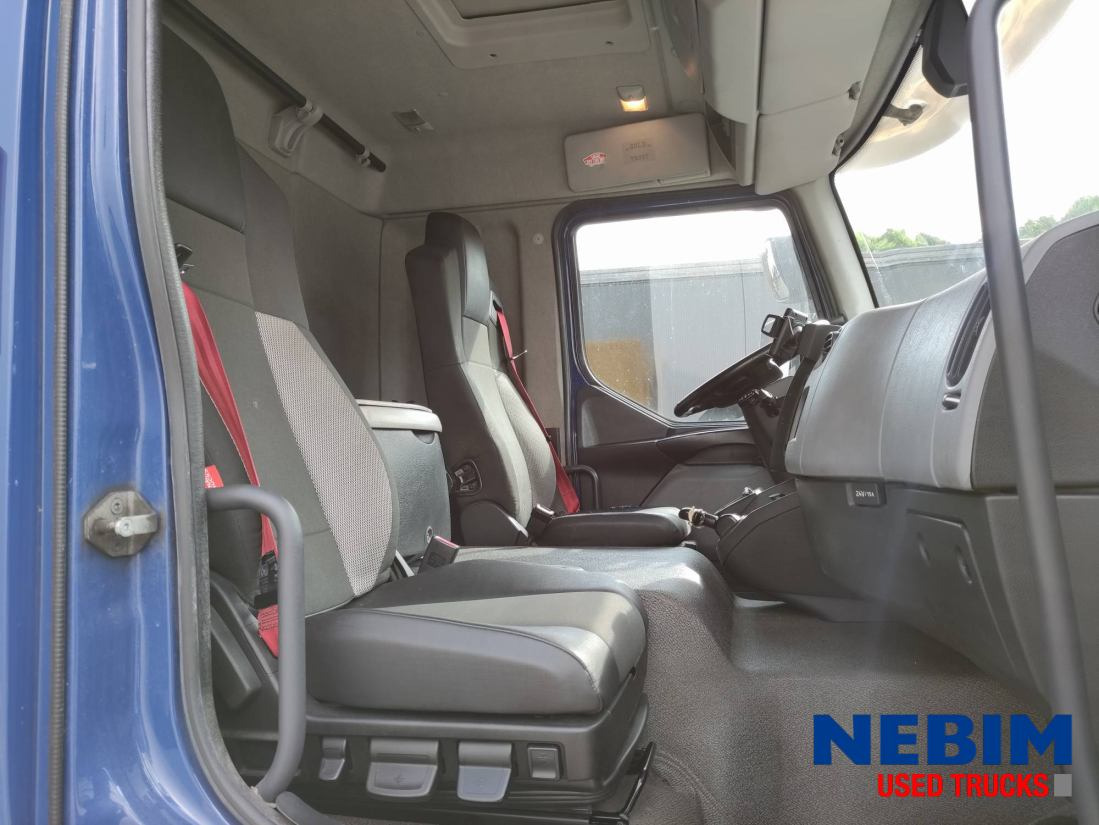 Renault D 14 240 4X2 - 319.854Km - Грузовик с закрытым кузовом: фото 5 Renault D 14 240 4X2 - 319.854Km - Грузовик с закрытым кузовом: фото 5