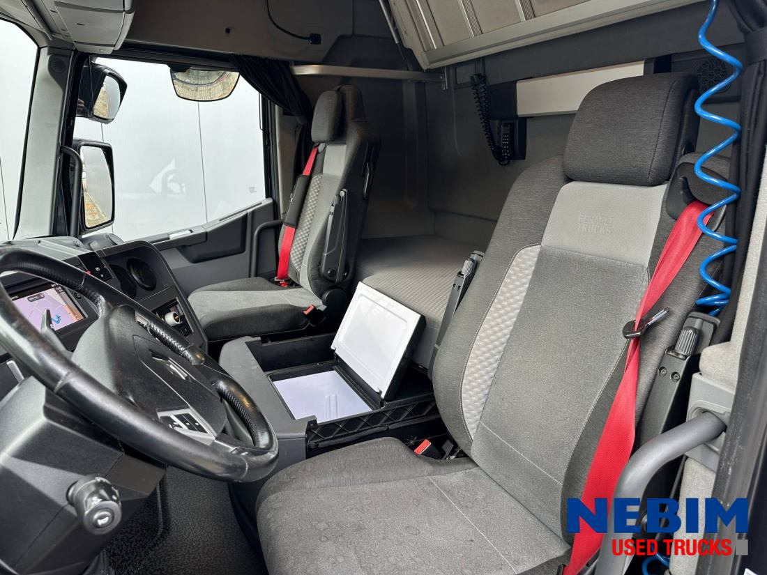 Renault T HIGH 480 251.590km - Тягач: фото 3 Renault T HIGH 480 251.590km - Тягач: фото 3