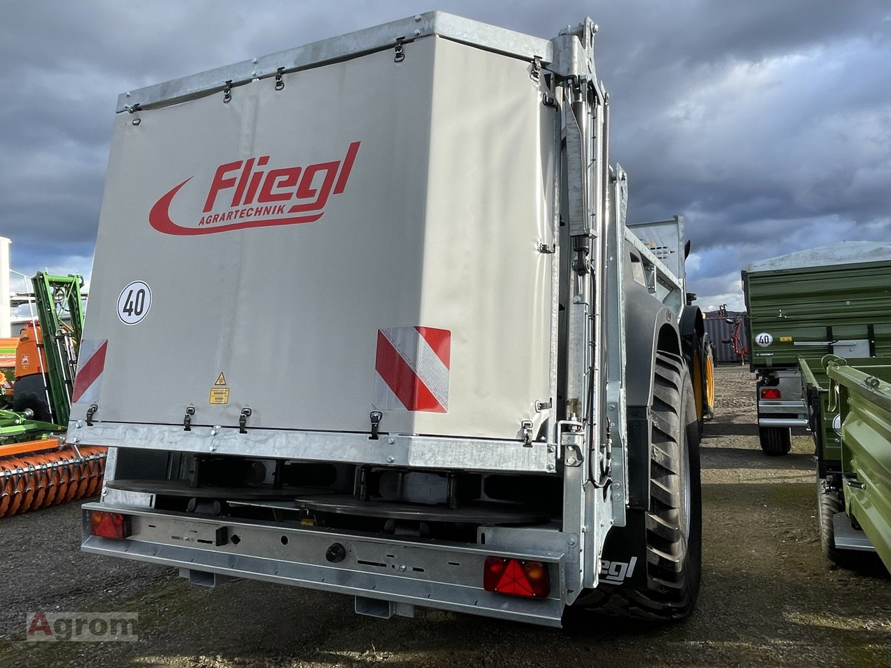 Fliegl ADS 100 - Навозоразбрасыватель: фото 5 Fliegl ADS 100 - Навозоразбрасыватель: фото 5