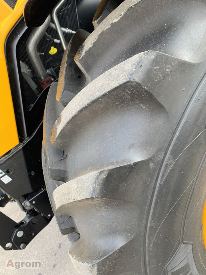 Новый Трактор JCB Fastrac 4220 iCON: фото 12