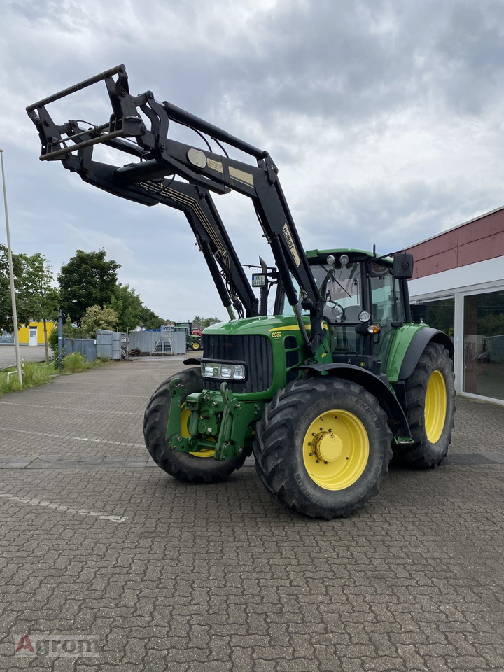 John Deere 6930 Premium - Трактор: фото 5 John Deere 6930 Premium - Трактор: фото 5