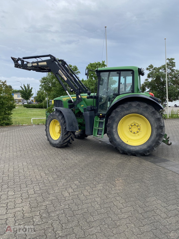 John Deere 6930 Premium - Трактор: фото 3 John Deere 6930 Premium - Трактор: фото 3
