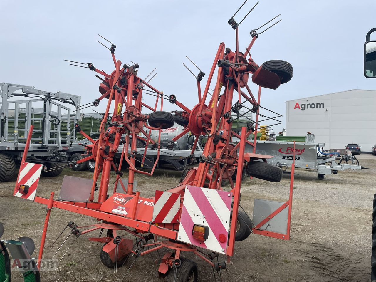 Сеноворошилка Kuhn GF 8501: фото 6 Сеноворошилка Kuhn GF 8501: фото 6