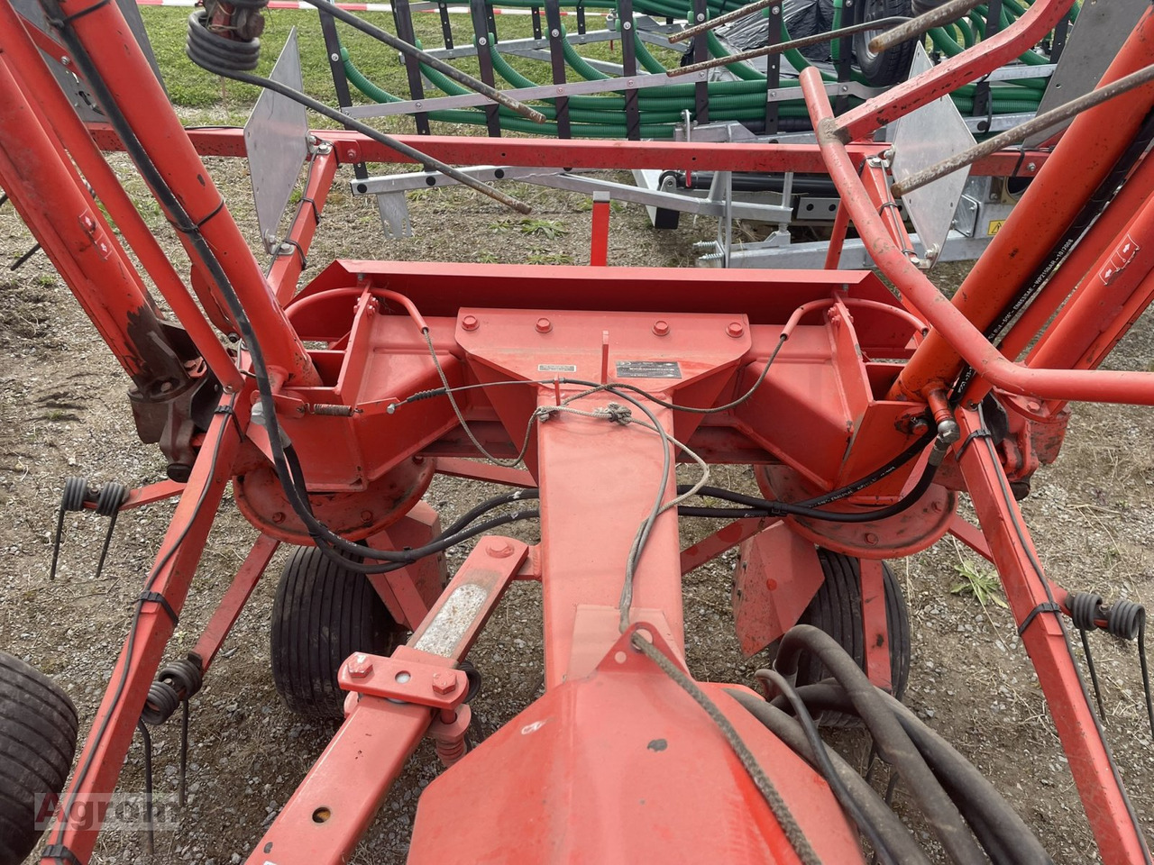Сеноворошилка Kuhn GF 8501: фото 9 Сеноворошилка Kuhn GF 8501: фото 9