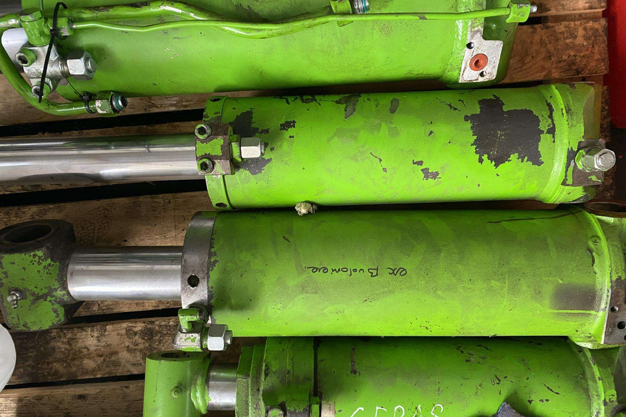 Новый Капот для Сельскохозяйственной техники Merlo Merlo: фото 11