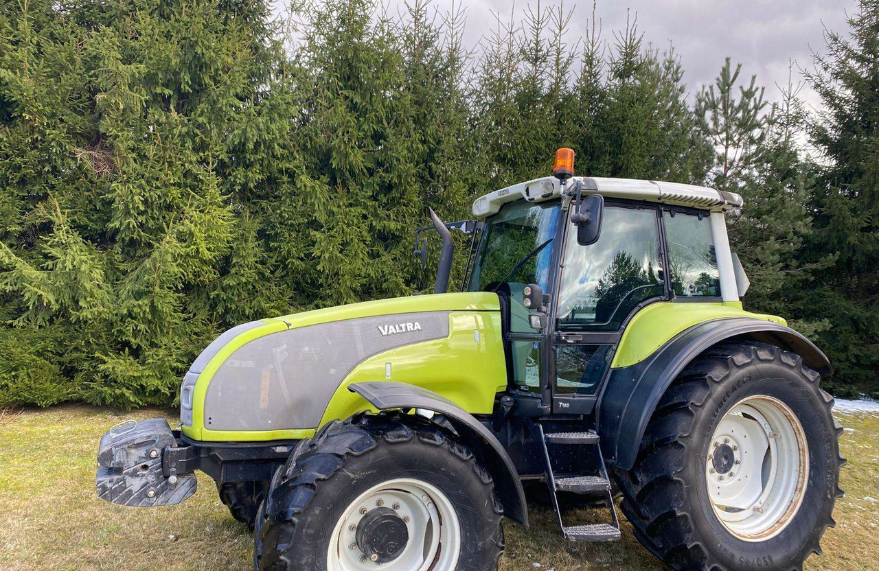 Valtra T160 - Трактор: фото 2 Valtra T160 - Трактор: фото 2