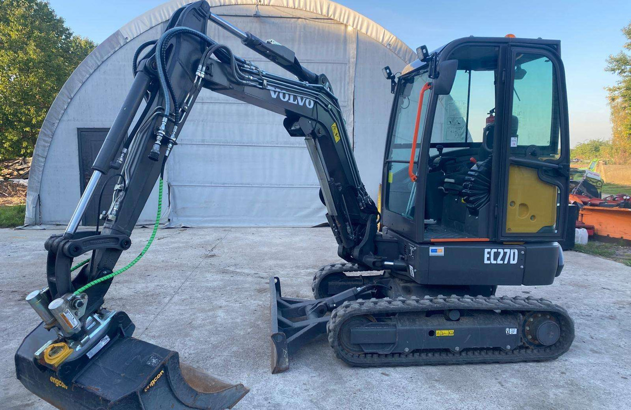 Volvo EC27D - Мини-экскаватор: фото 1 Volvo EC27D - Мини-экскаватор: фото 1