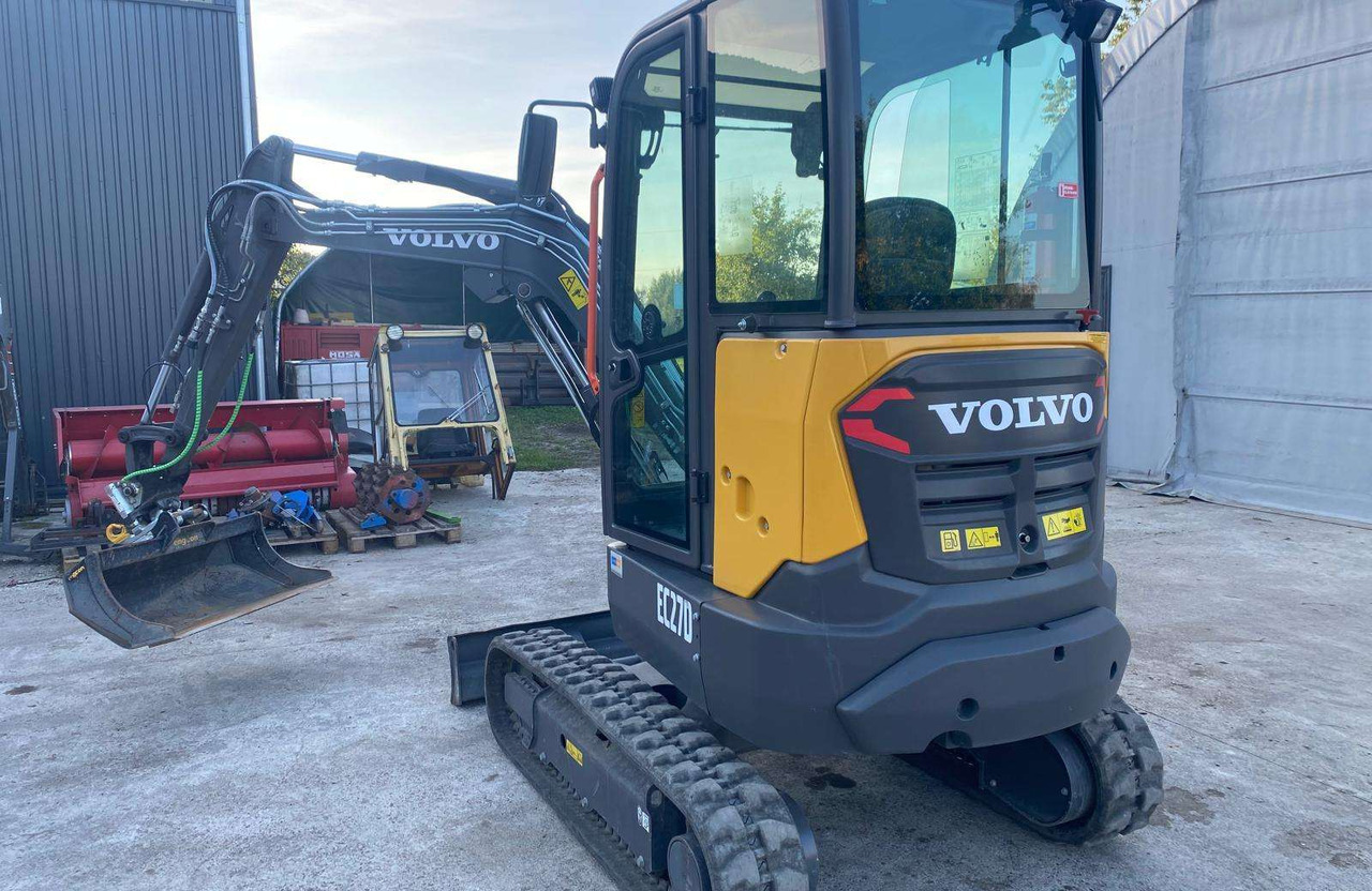 Volvo EC27D - Мини-экскаватор: фото 5 Volvo EC27D - Мини-экскаватор: фото 5