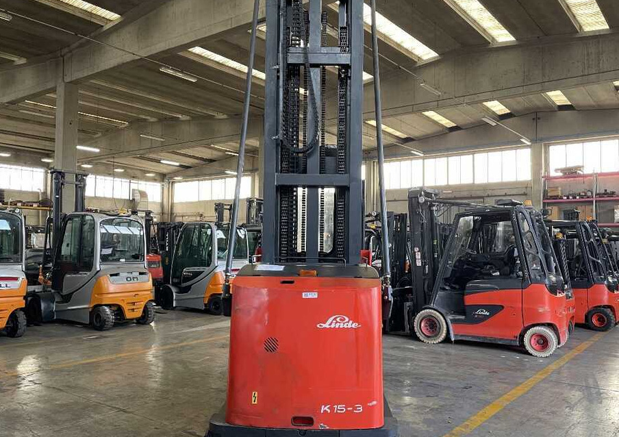 Linde K 15-3 (batteria 75%) - Сборщик заказов: фото 3 Linde K 15-3 (batteria 75%) - Сборщик заказов: фото 3