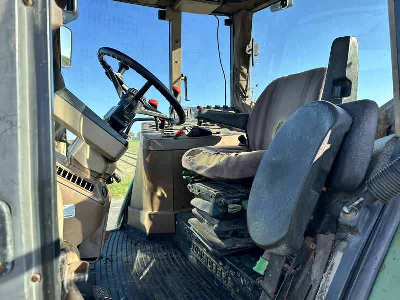 John Deere 6400 - Трактор: фото 4 John Deere 6400 - Трактор: фото 4