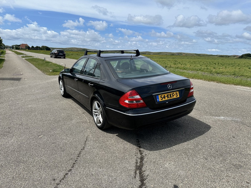 Легковой автомобиль Mercedes-Benz E-Klasse 240: фото 12 Легковой автомобиль Mercedes-Benz E-Klasse 240: фото 12