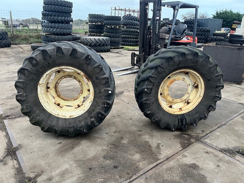 Trelleborg 480.65 R24 TM 800 - Шина: фото 1 Trelleborg 480.65 R24 TM 800 - Шина: фото 1