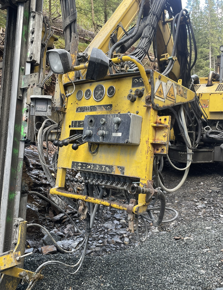 Atlas Copco ROC D3 - Буровая машина: фото 4 Atlas Copco ROC D3 - Буровая машина: фото 4