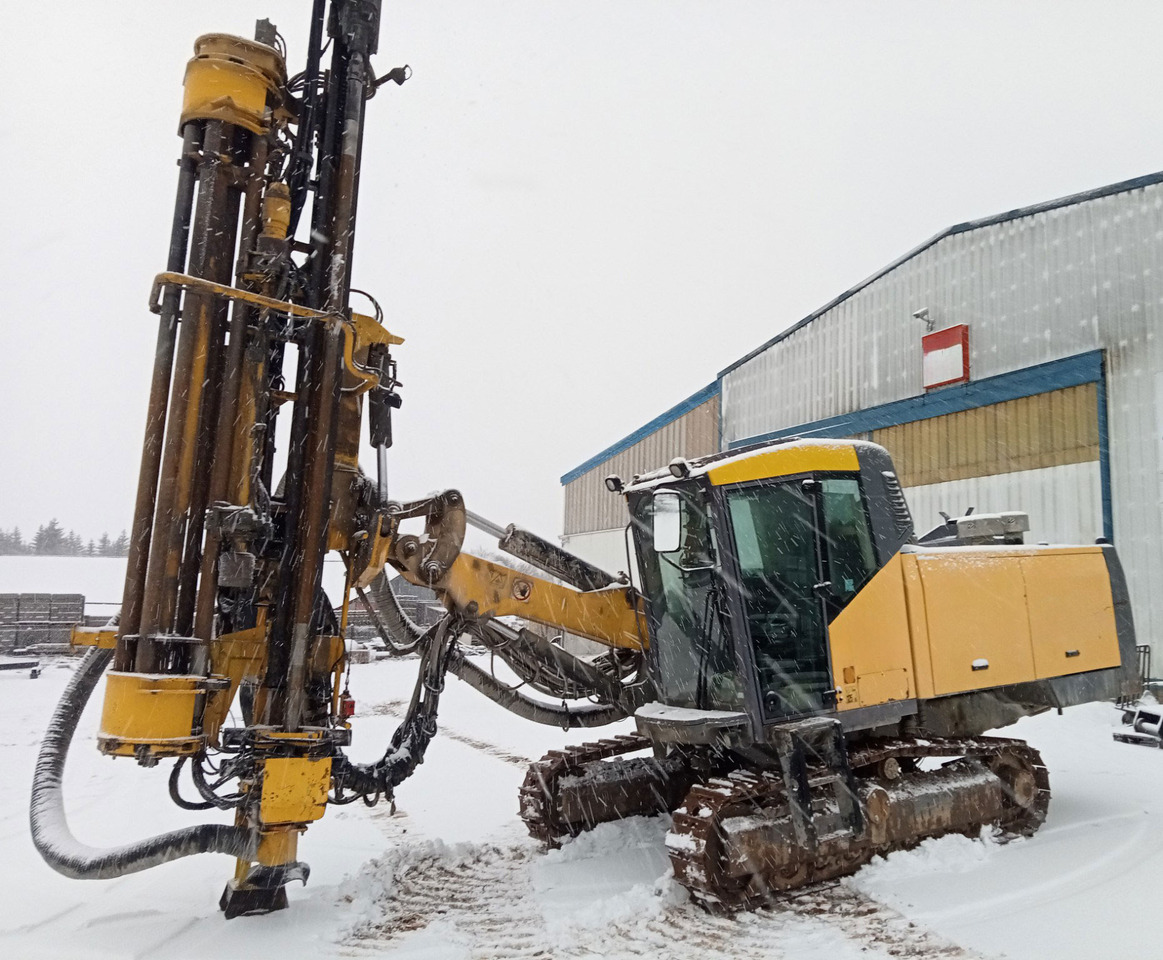 Atlas Copco ROC F9 CR - Буровая машина: фото 1 Atlas Copco ROC F9 CR - Буровая машина: фото 1