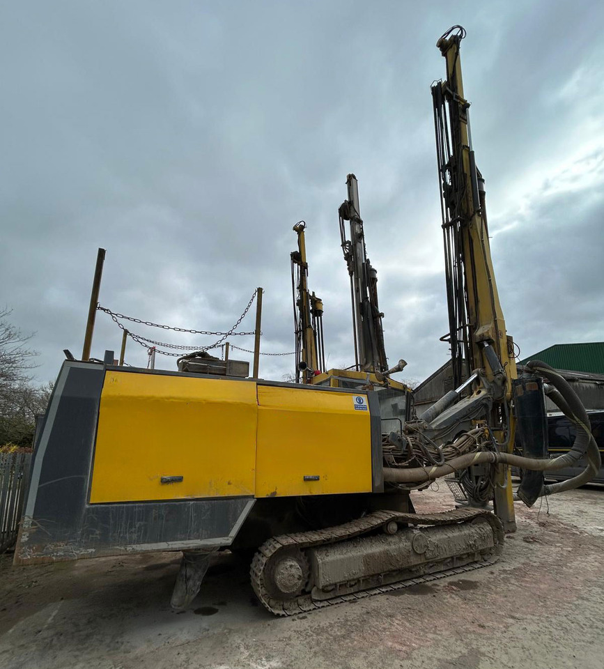 Atlas Copco ROC L8-44 - Буровая машина: фото 1 Atlas Copco ROC L8-44 - Буровая машина: фото 1
