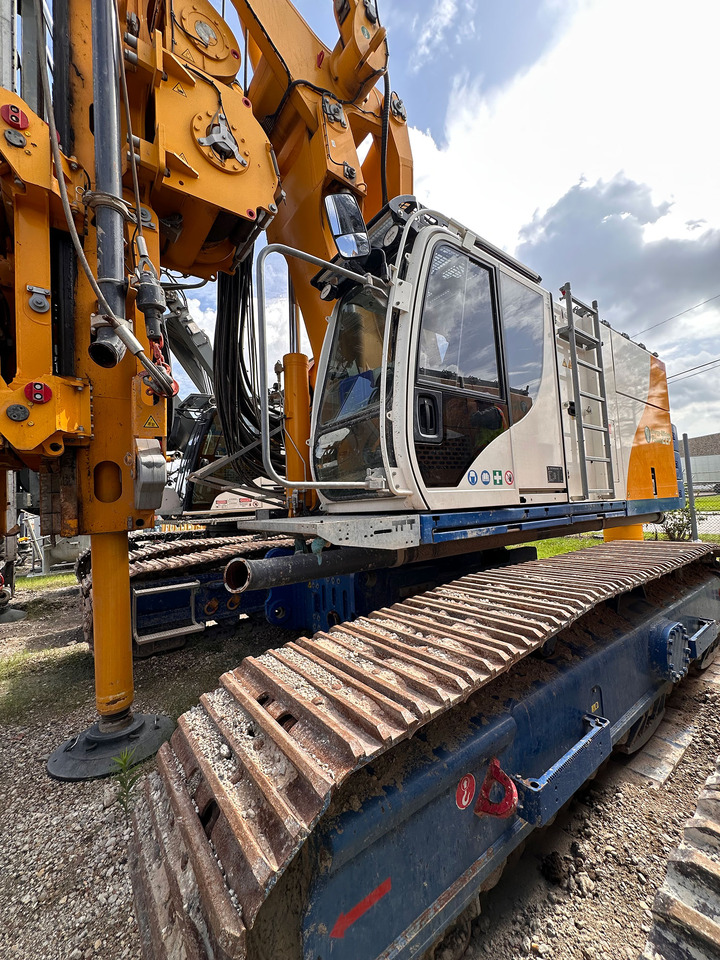 Bauer BG 28H - Сваебойная установка: фото 1 Bauer BG 28H - Сваебойная установка: фото 1