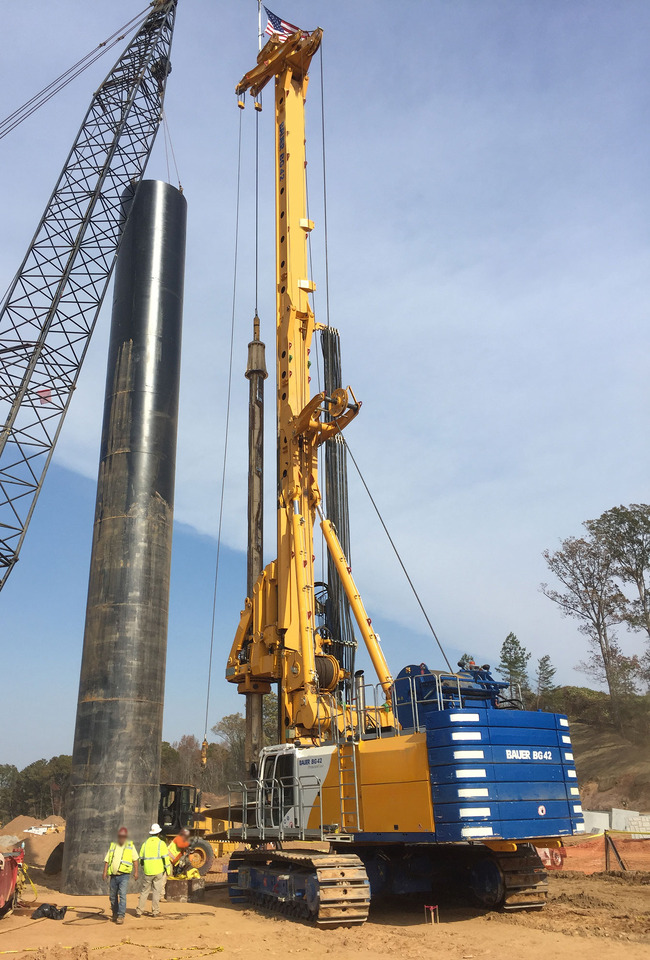 Bauer BG42 - Сваебойная установка: фото 1 Bauer BG42 - Сваебойная установка: фото 1