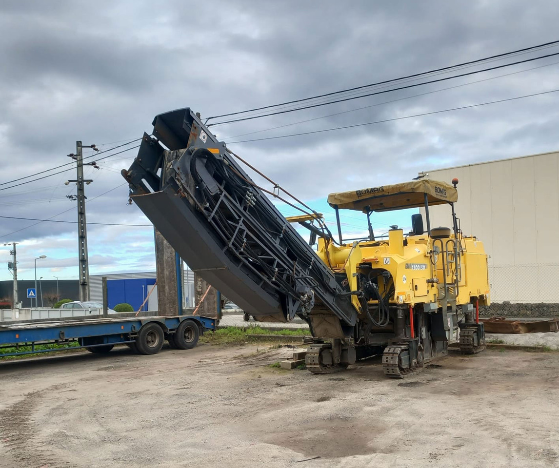 Bomag BM 1300/30 - Дорожная фреза: фото 2 Bomag BM 1300/30 - Дорожная фреза: фото 2