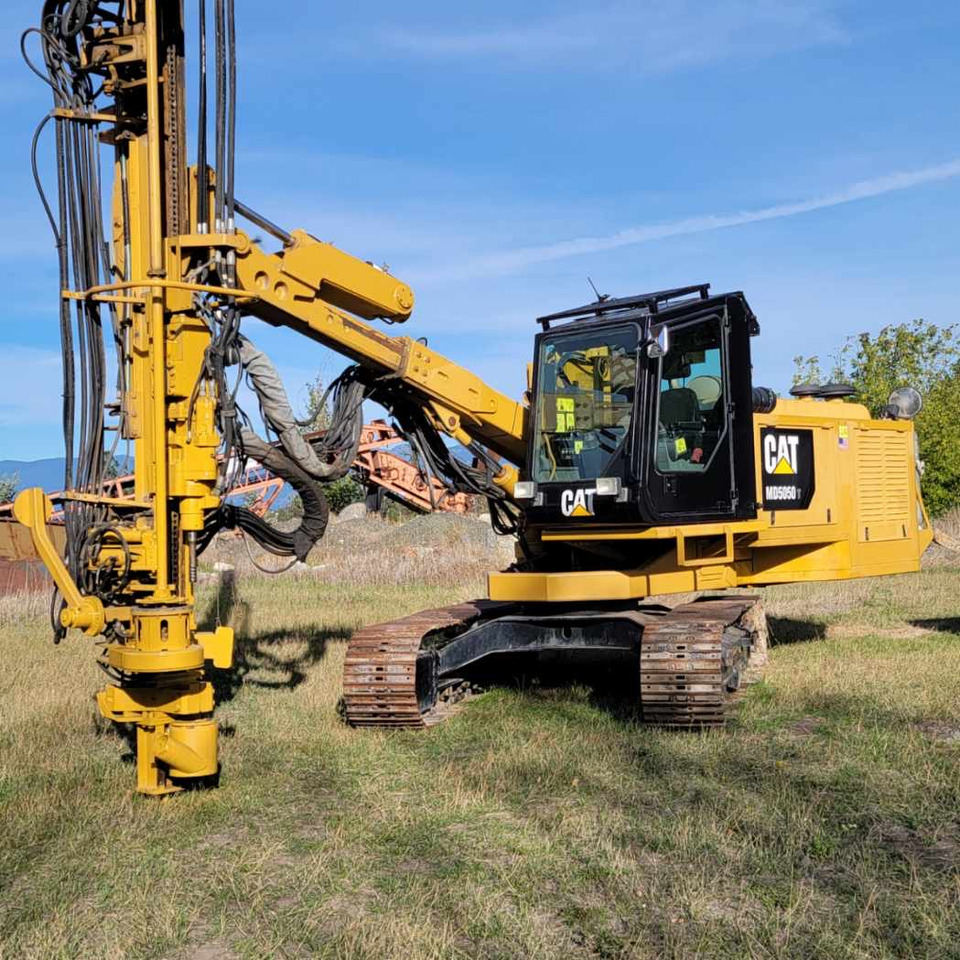 Caterpillar MD5050T - Буровая машина: фото 1 Caterpillar MD5050T - Буровая машина: фото 1