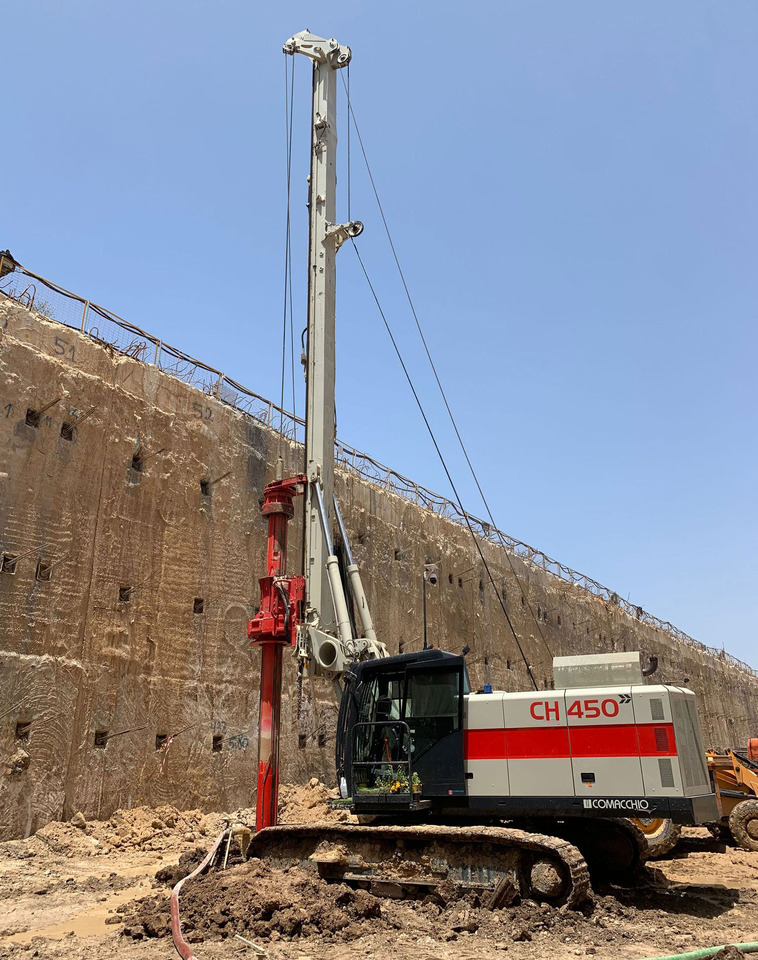 Comacchio CH 450 - Сваебойная установка: фото 1 Comacchio CH 450 - Сваебойная установка: фото 1