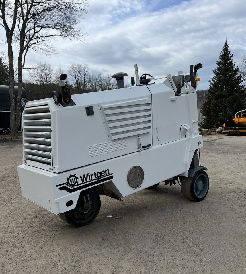 Ditch Witch W 500 - Дорожная фреза: фото 1 Ditch Witch W 500 - Дорожная фреза: фото 1