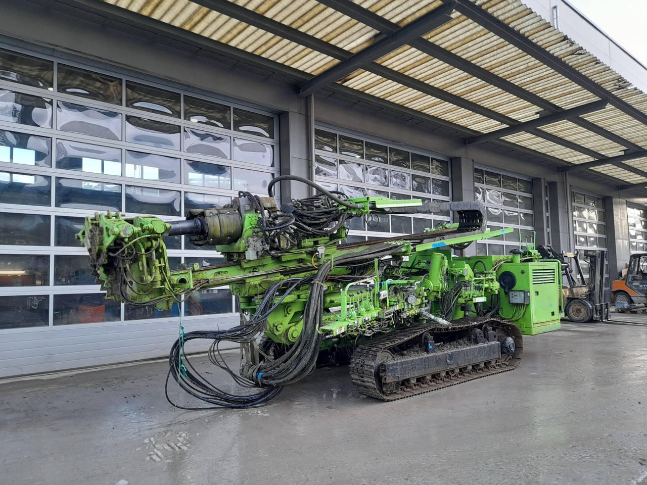 Klemm KR 806-3 - Сваебойная установка: фото 3 Klemm KR 806-3 - Сваебойная установка: фото 3