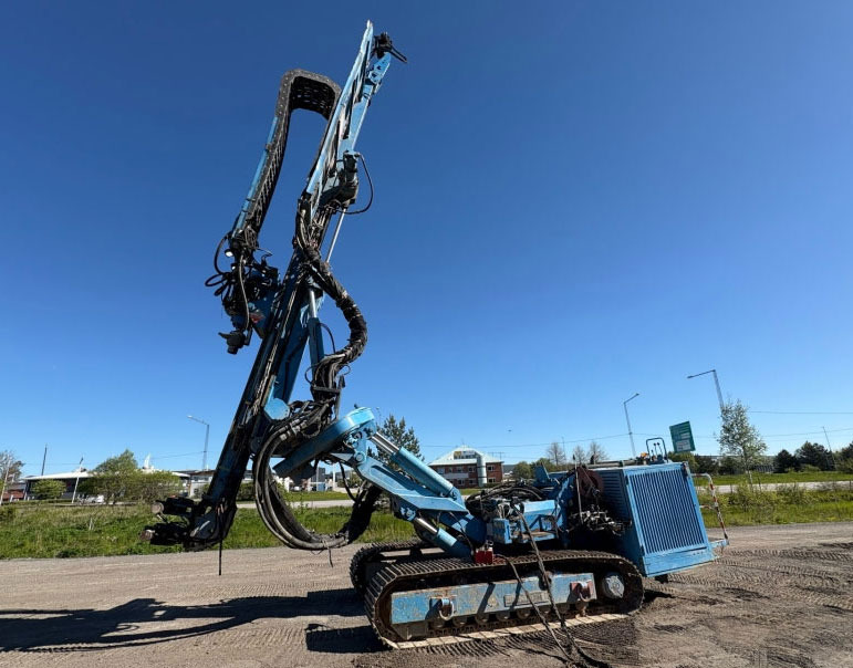 Klemm KR 807-7F - Сваебойная установка: фото 1 Klemm KR 807-7F - Сваебойная установка: фото 1