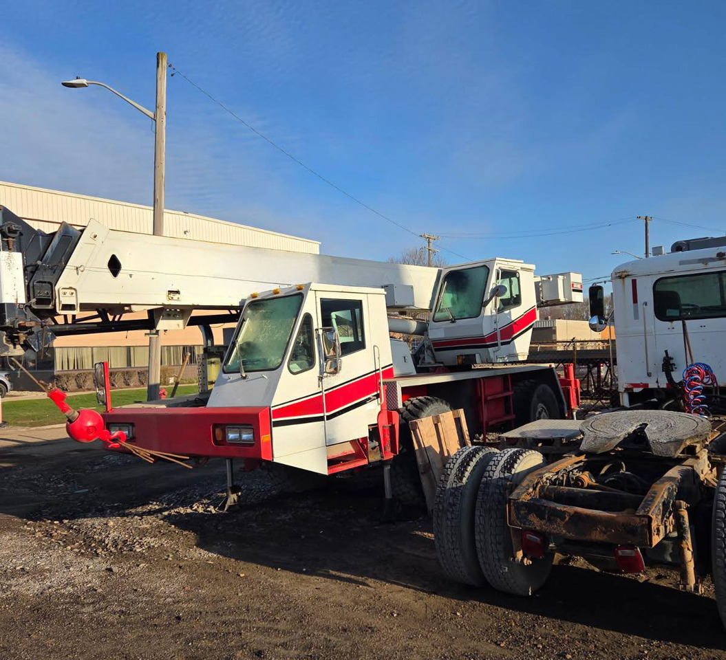 Link-Belt ATC-822 - Мобильный кран: фото 2 Link-Belt ATC-822 - Мобильный кран: фото 2