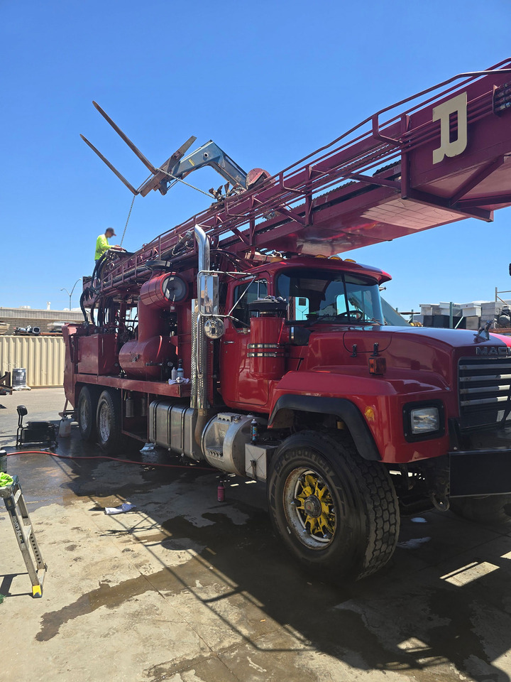 Reichdrill T690W - Буровая машина: фото 2 Reichdrill T690W - Буровая машина: фото 2