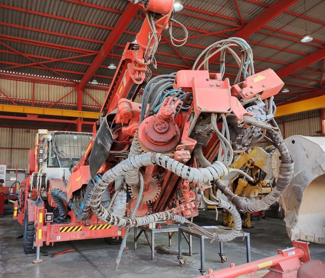 Sandvik DS411 - Горнодобывающая техника: фото 3 Sandvik DS411 - Горнодобывающая техника: фото 3