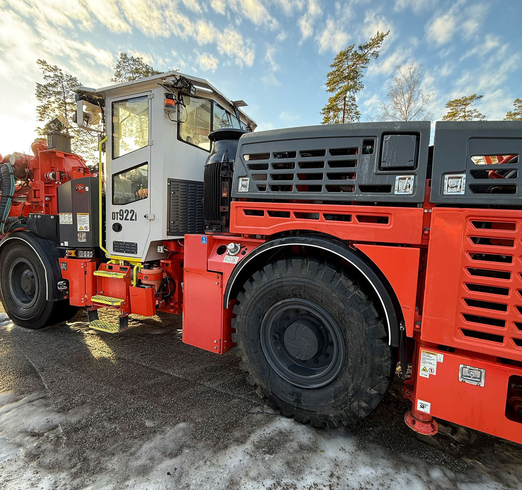 Sandvik DT922I - Буровая машина: фото 4 Sandvik DT922I - Буровая машина: фото 4