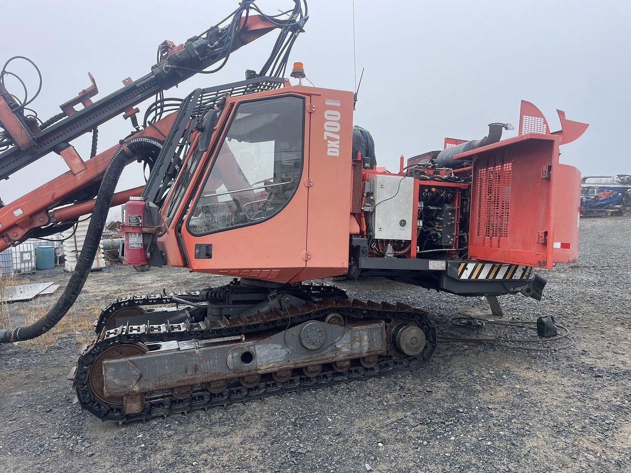 Sandvik DX700 - Буровая машина: фото 1 Sandvik DX700 - Буровая машина: фото 1