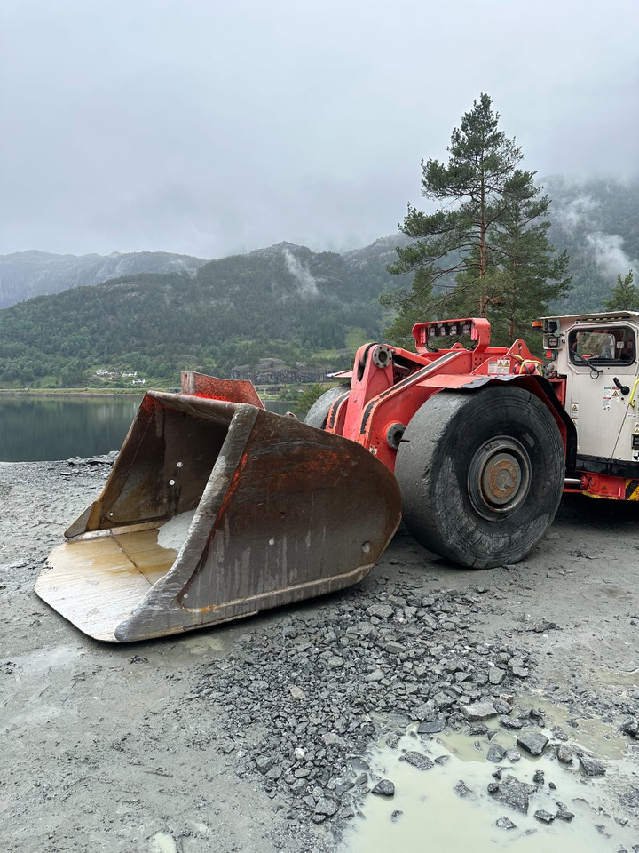 Sandvik LH410 - Горнодобывающая техника: фото 3 Sandvik LH410 - Горнодобывающая техника: фото 3