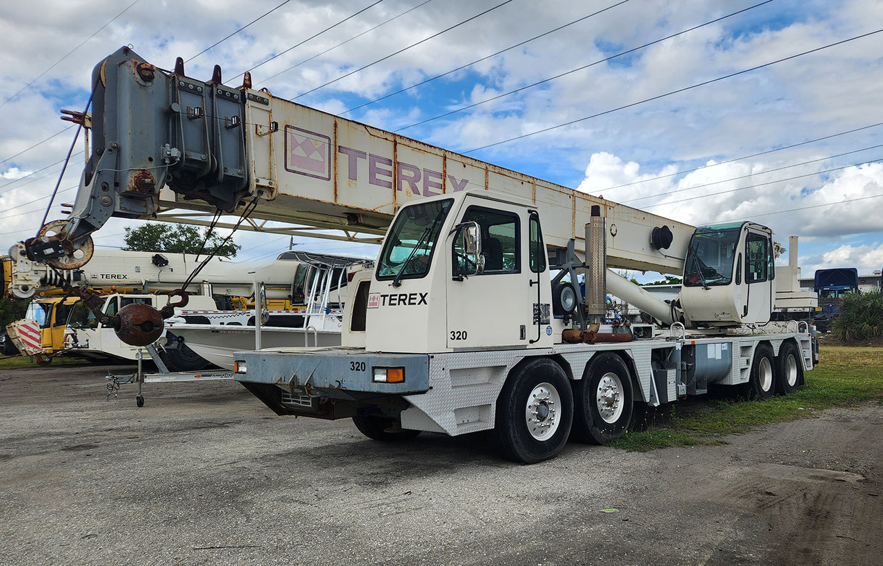 Terex T560 - Мобильный кран: фото 1 Terex T560 - Мобильный кран: фото 1