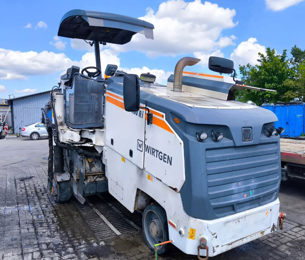 Wirtgen W 100 Ri - Дорожная фреза: фото 1 Wirtgen W 100 Ri - Дорожная фреза: фото 1