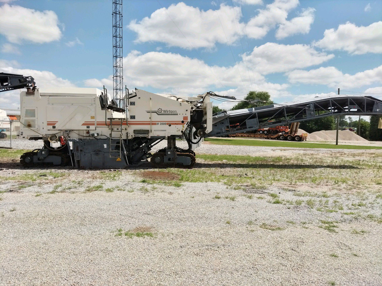 Wirtgen W 2000 - Дорожная фреза: фото 2 Wirtgen W 2000 - Дорожная фреза: фото 2
