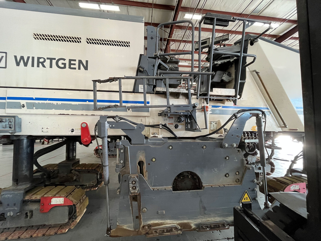 Wirtgen W 210 i - Дорожная фреза: фото 4 Wirtgen W 210 i - Дорожная фреза: фото 4