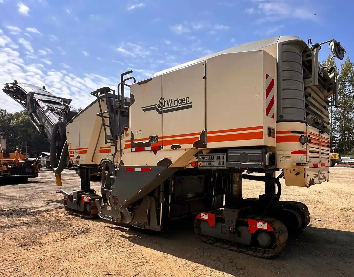 Wirtgen W 210 i - Дорожная фреза: фото 4 Wirtgen W 210 i - Дорожная фреза: фото 4