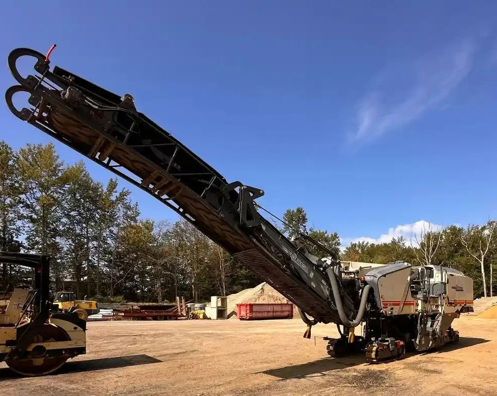 Wirtgen W 210 i - Дорожная фреза: фото 5 Wirtgen W 210 i - Дорожная фреза: фото 5